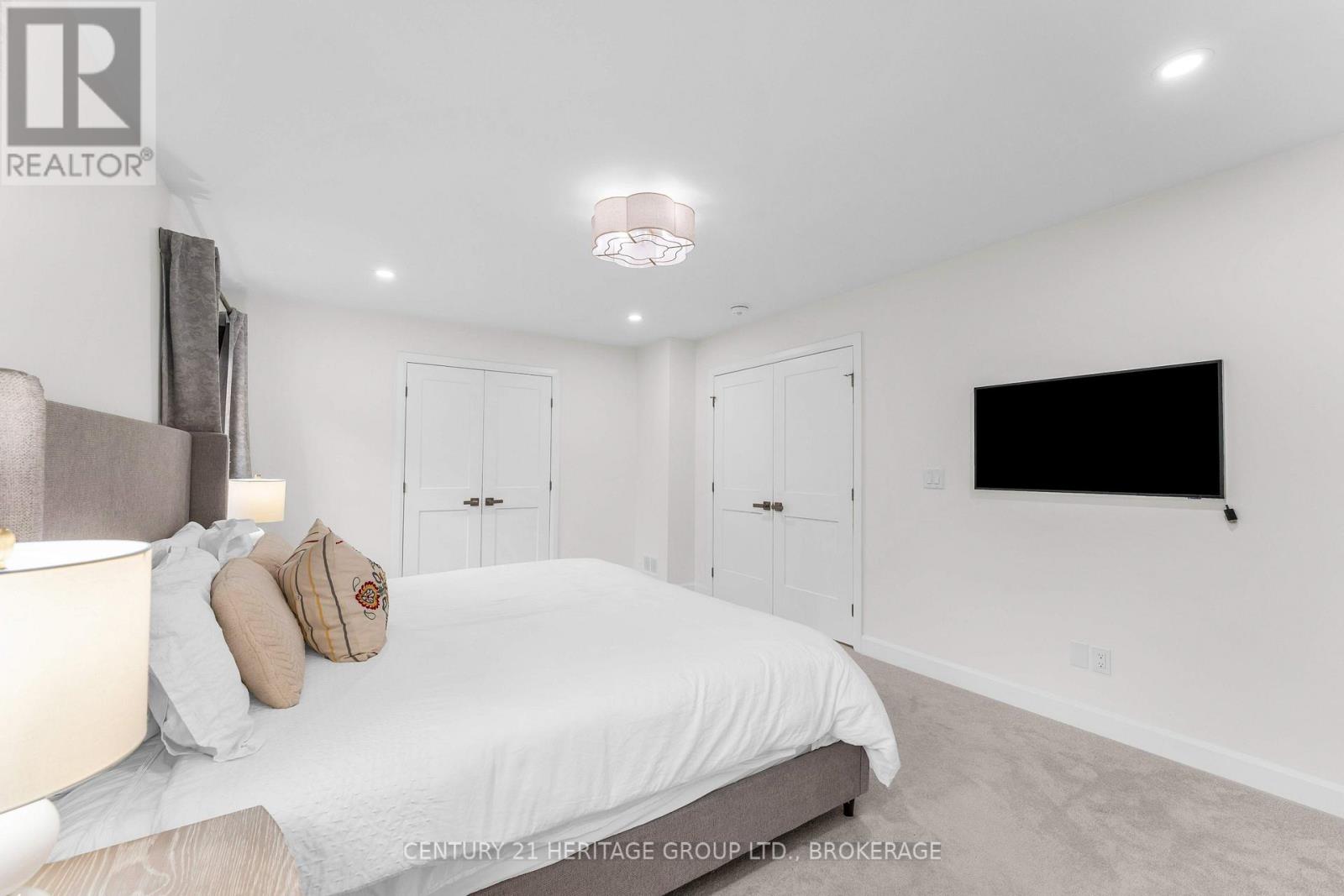 1625 BOARDWALK DRIVE - 29