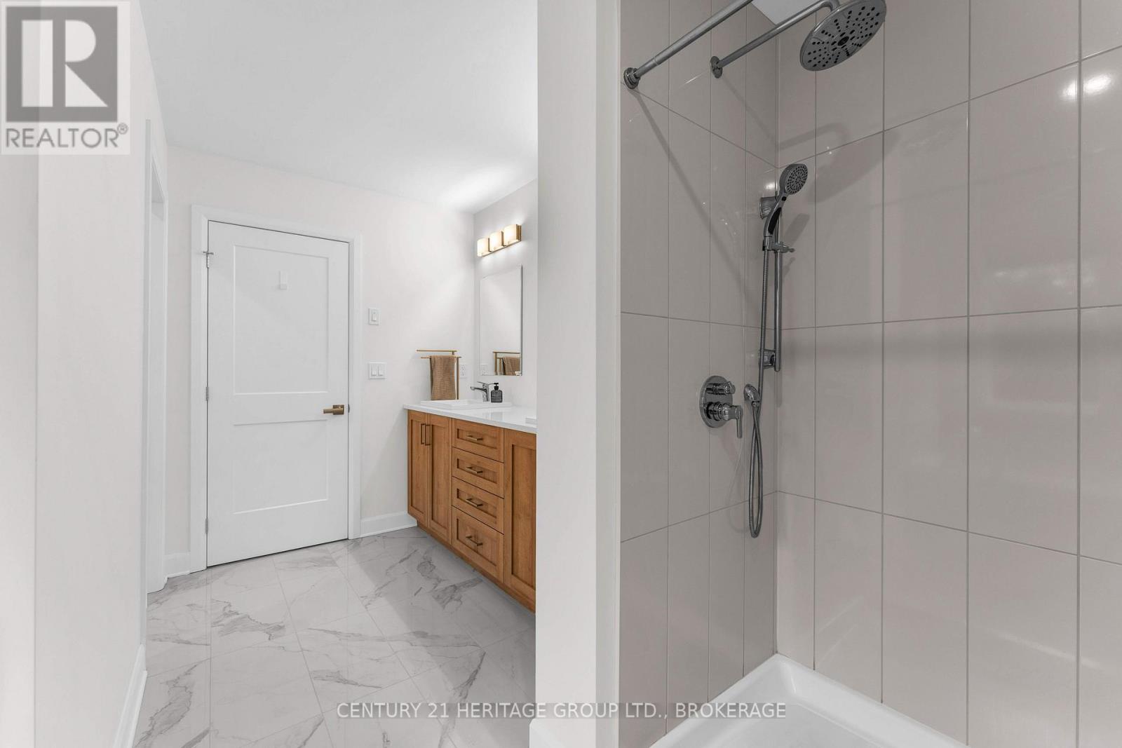1625 BOARDWALK DRIVE - 34