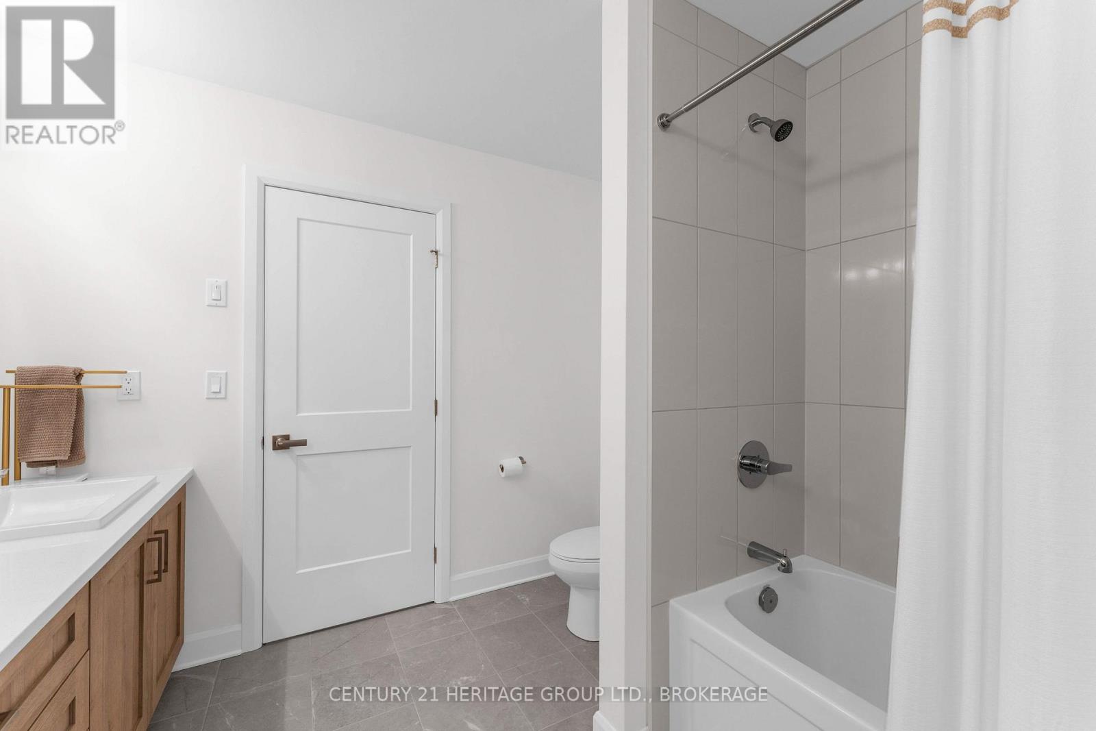1625 BOARDWALK DRIVE - 45
