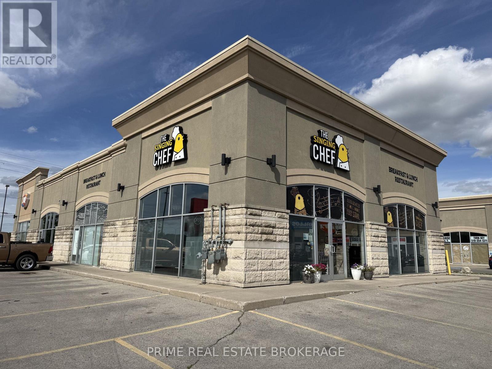 3 - 1426 FANSHAWE PARK ROAD W