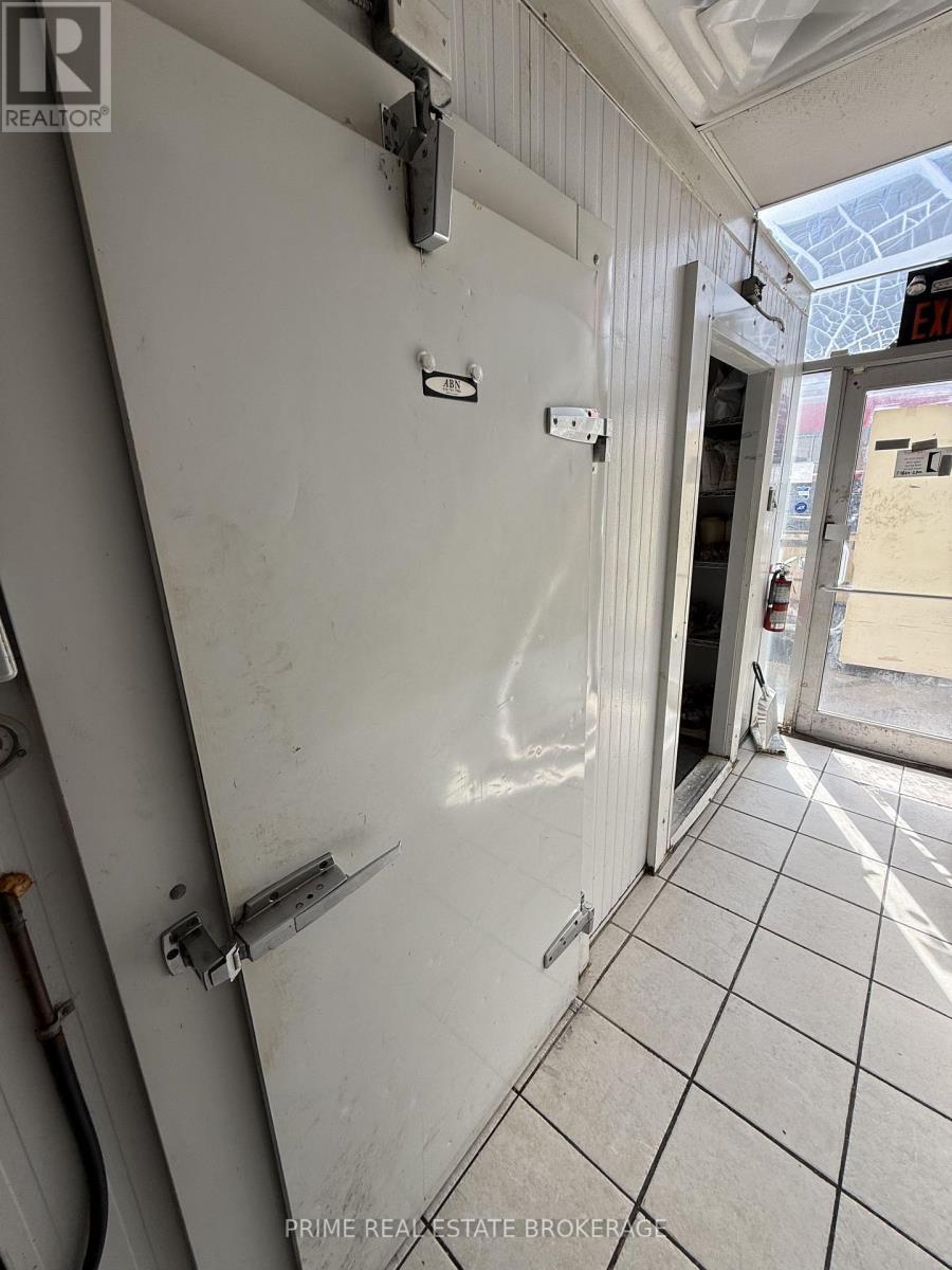 3 - 1426 FANSHAWE PARK ROAD W, London North (North E) — photo 21