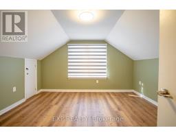 Upper - 293 Mcalpine Avenue S, Welland, ON L3B1V1 Photo 16
