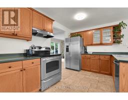 Family room - 253 Cote-royale Crescent, Ottawa, ON K1E3L4 Photo 7