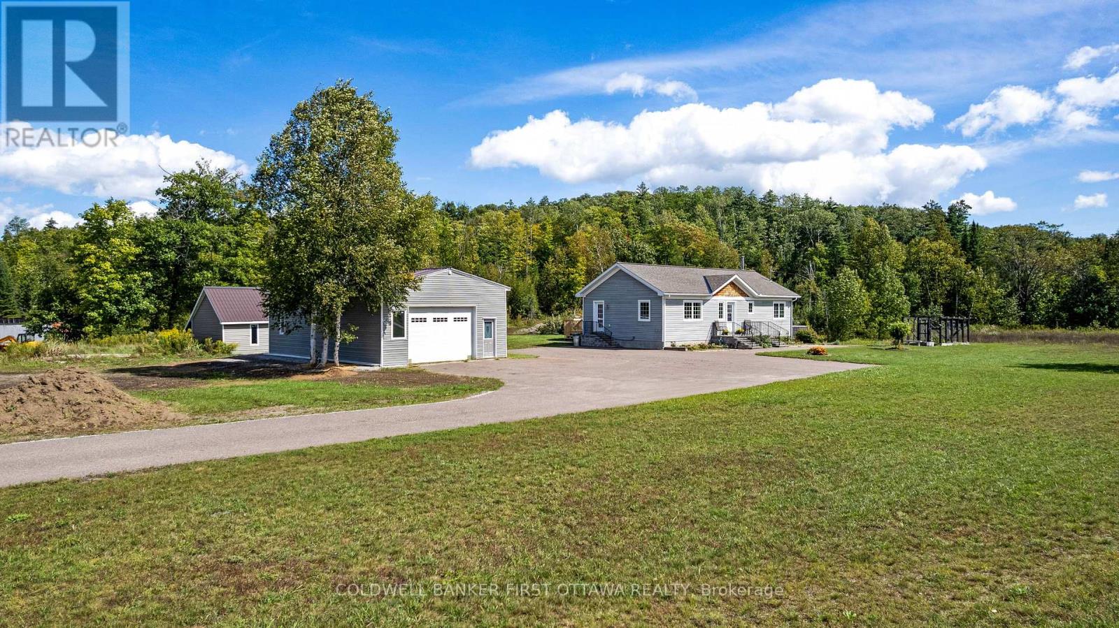 8688 Highway 511, Lanark Highlands, Ontario, K0G1K0, Lanark Highlands, Ontario — photo 3 of 5