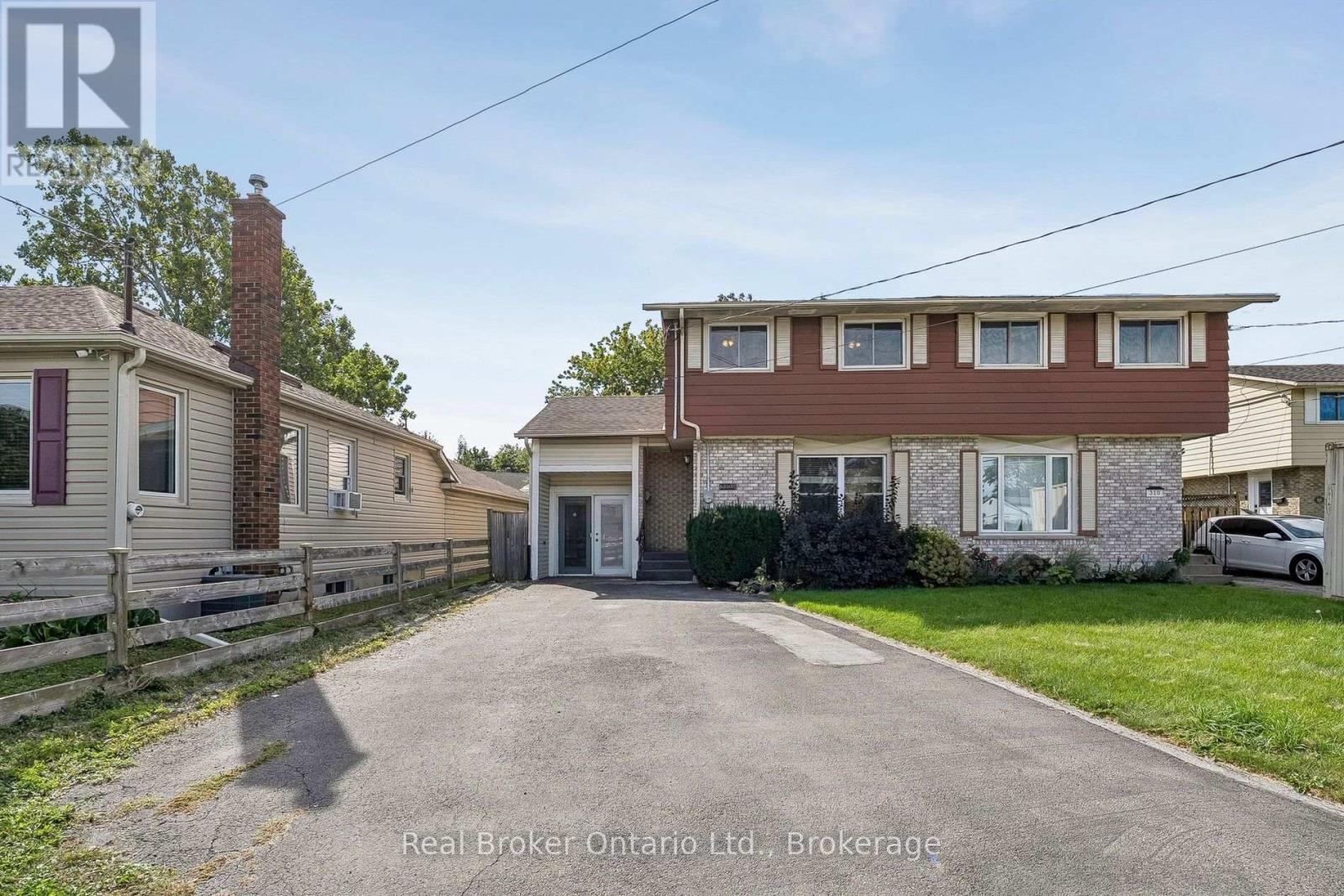 1/2 - 310 LINWELL ROAD
