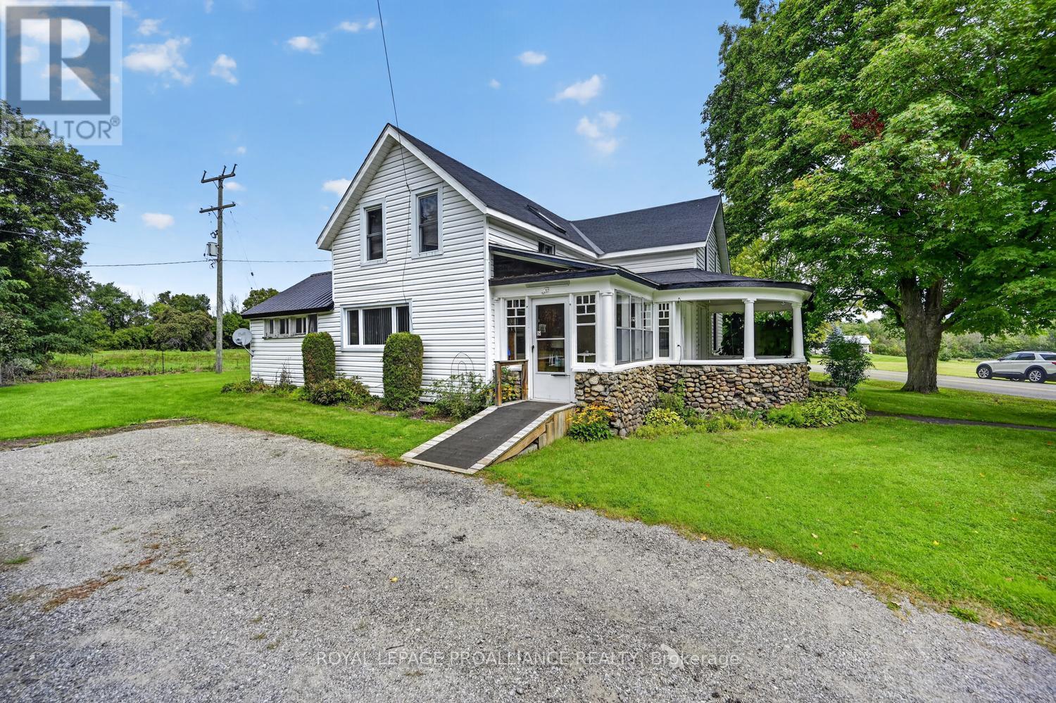 2696 MCINTOSH ROAD - 3