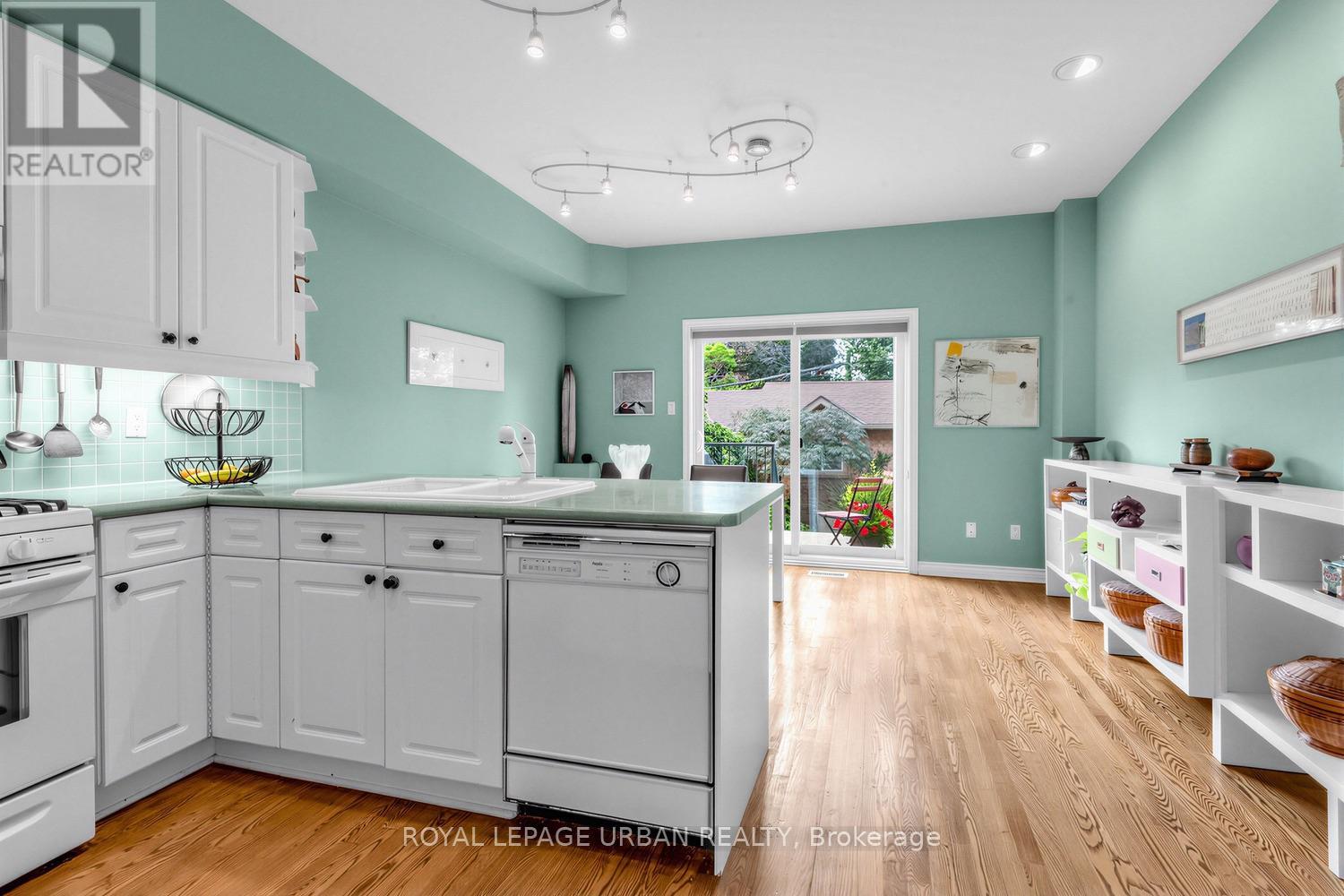 140A EUCLID AVENUE - 9