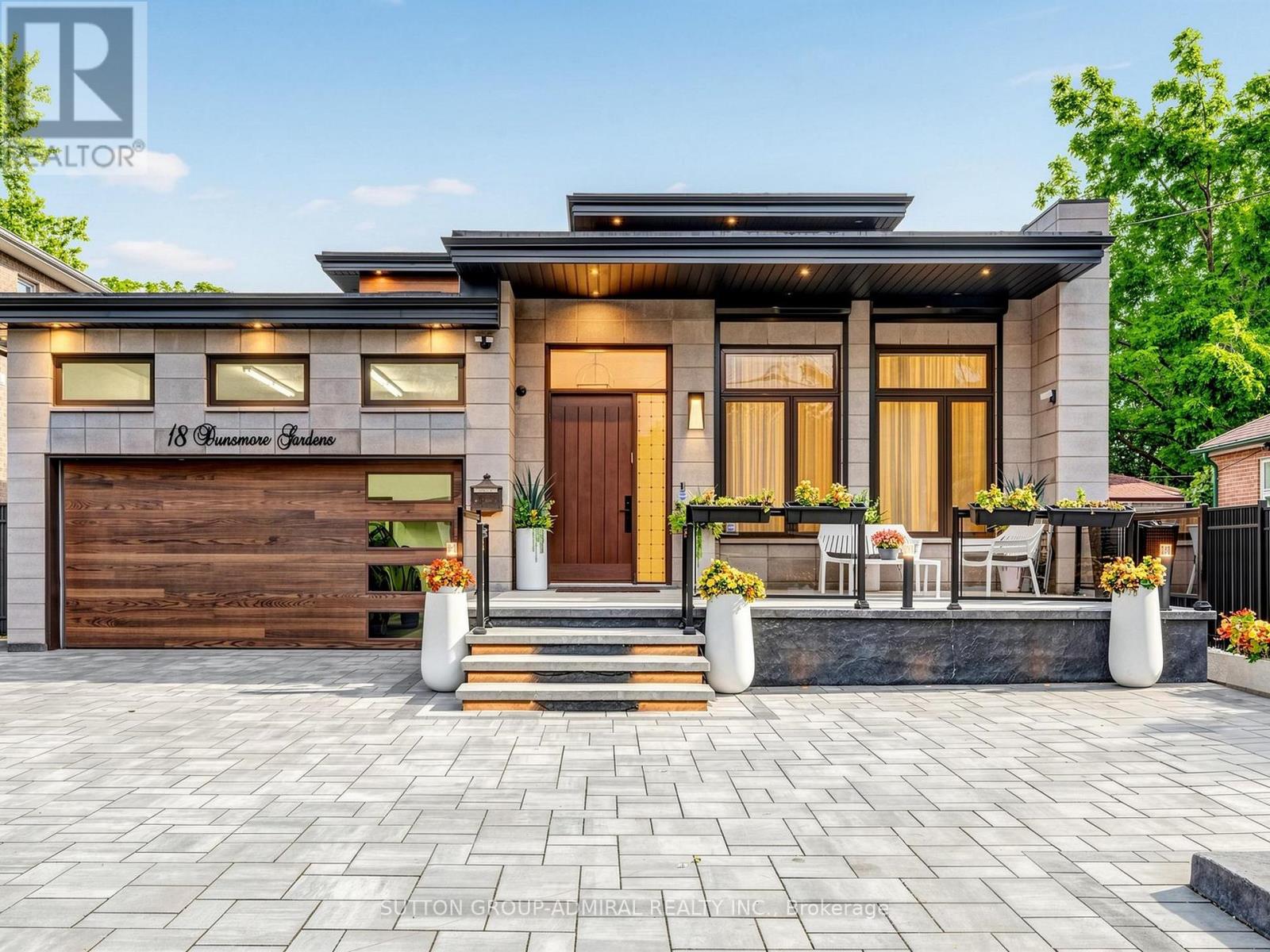 18 DUNSMORE GARDENS - 1
