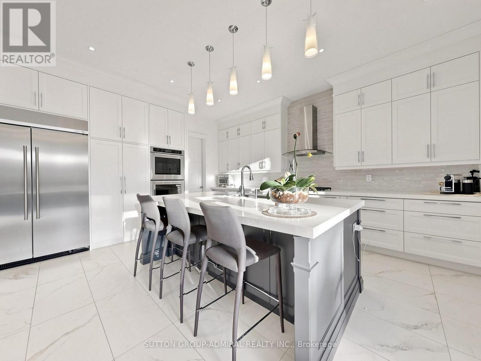 18 DUNSMORE GARDENS - 13