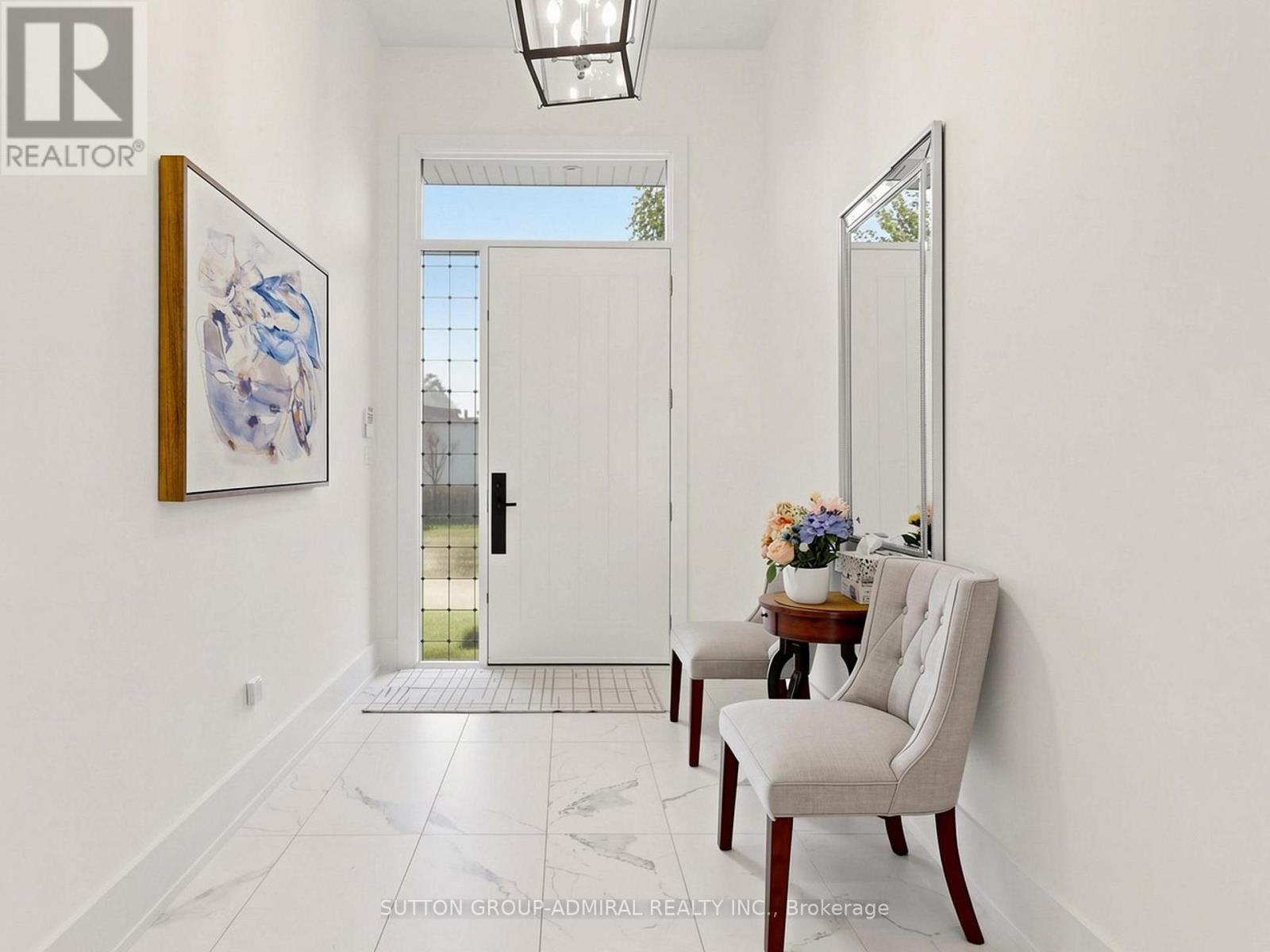 18 DUNSMORE GARDENS - 27