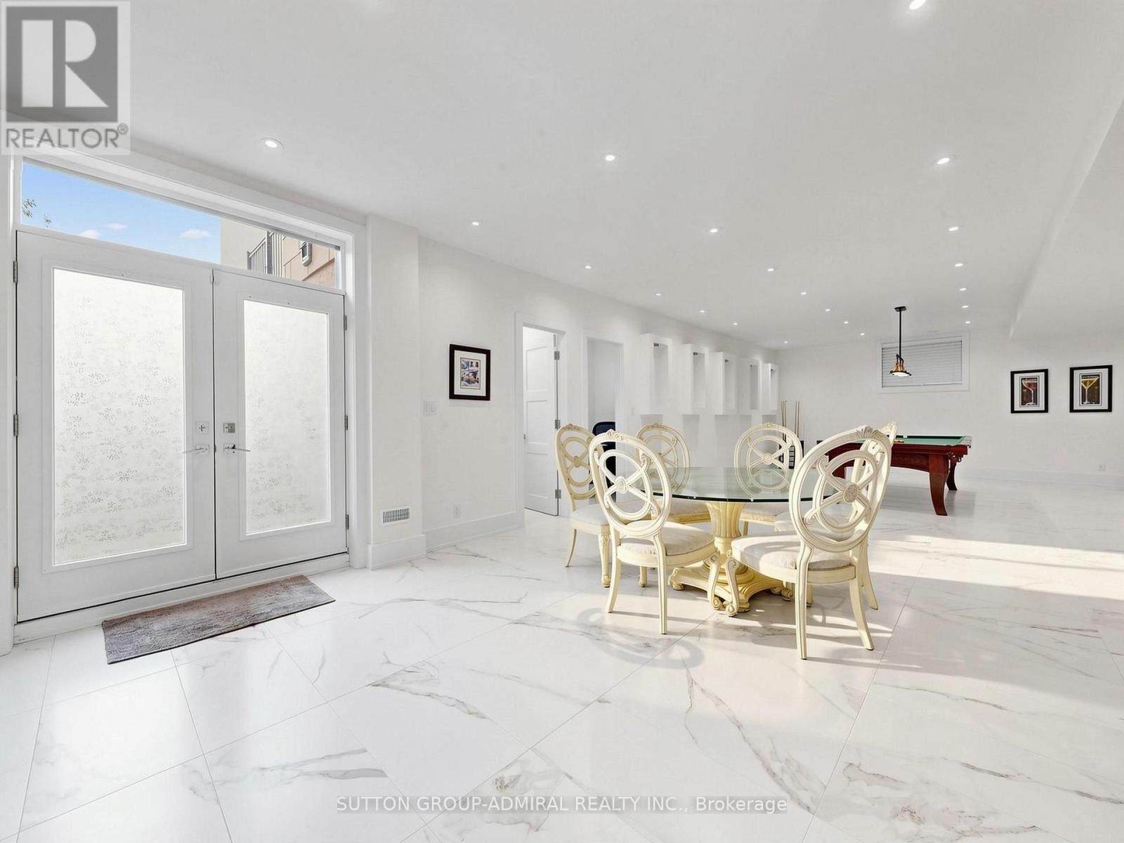 18 DUNSMORE GARDENS - Image 36