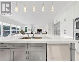 18 Dunsmore Gardens, Toronto, ON M3H3M2 Photo 16