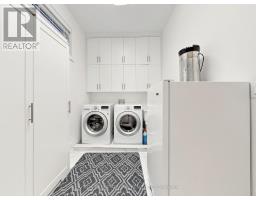 18 Dunsmore Gardens, Toronto, ON M3H3M2 Photo 26