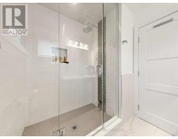 18 Dunsmore Gardens, Toronto, ON M3H3M2 Photo 33