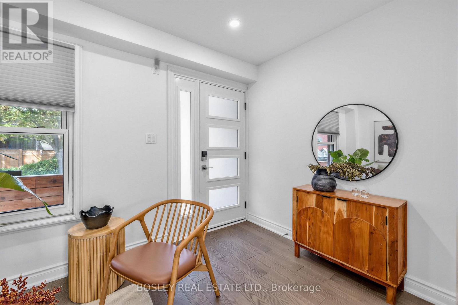 Photo of 153 LAMBERTLODGE AVENUE
