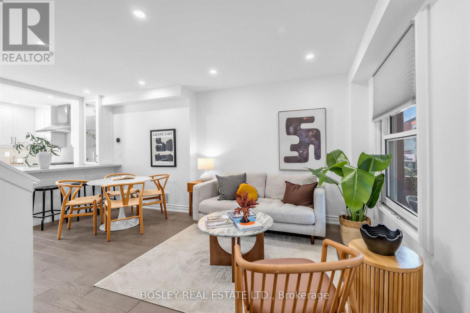 Photo of 153 LAMBERTLODGE AVENUE