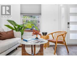 153 Lambertlodge Avenue, Toronto, ON M6G3X4 Photo 12
