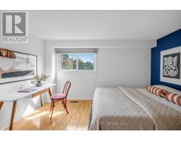 153 Lambertlodge Avenue, Toronto, ON M6G3X4 Photo 18