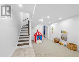153 Lambertlodge Avenue, Toronto, ON M6G3X4 Photo 23