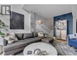 Bathroom - 49 Granby Street, Toronto, ON M5B1H8 Photo 9