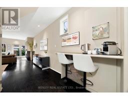 33a Henry Street, Toronto, ON M5T1W9 Photo 20