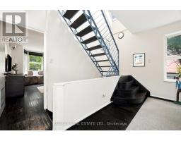 33a Henry Street, Toronto, ON M5T1W9 Photo 23