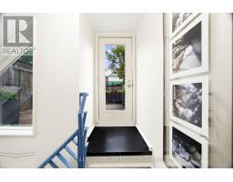 33a Henry Street, Toronto, ON M5T1W9 Photo 32