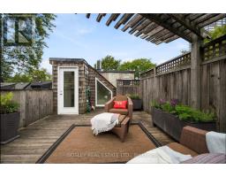 33a Henry Street, Toronto, ON M5T1W9 Photo 36