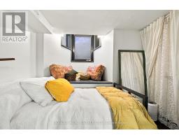 33a Henry Street, Toronto, ON M5T1W9 Photo 39
