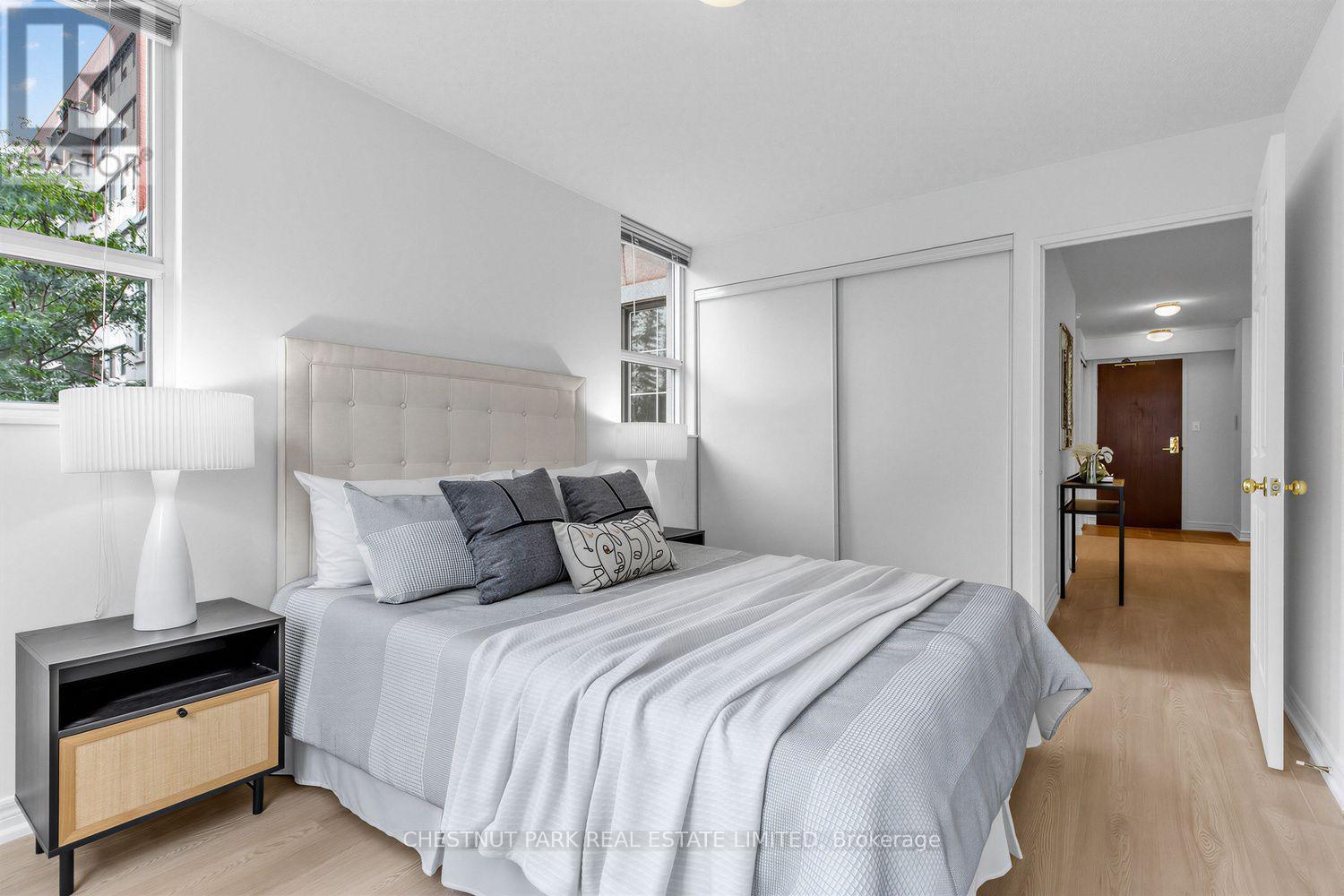 #505 35 MERTON STREET - 20