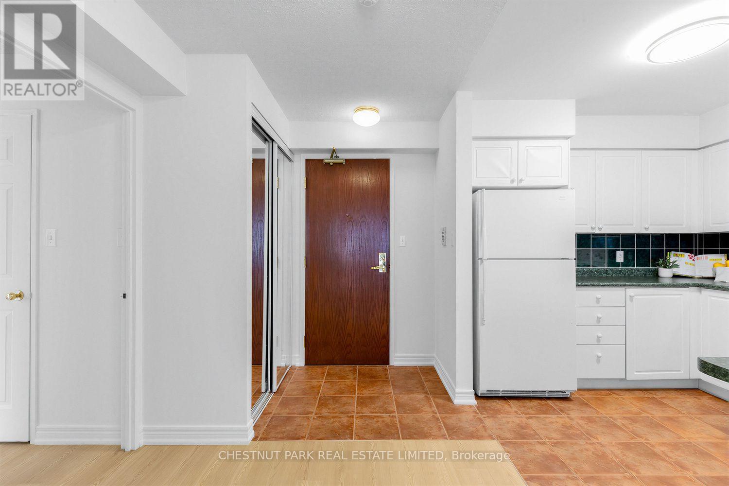 Photo of 505 - 35 MERTON STREET