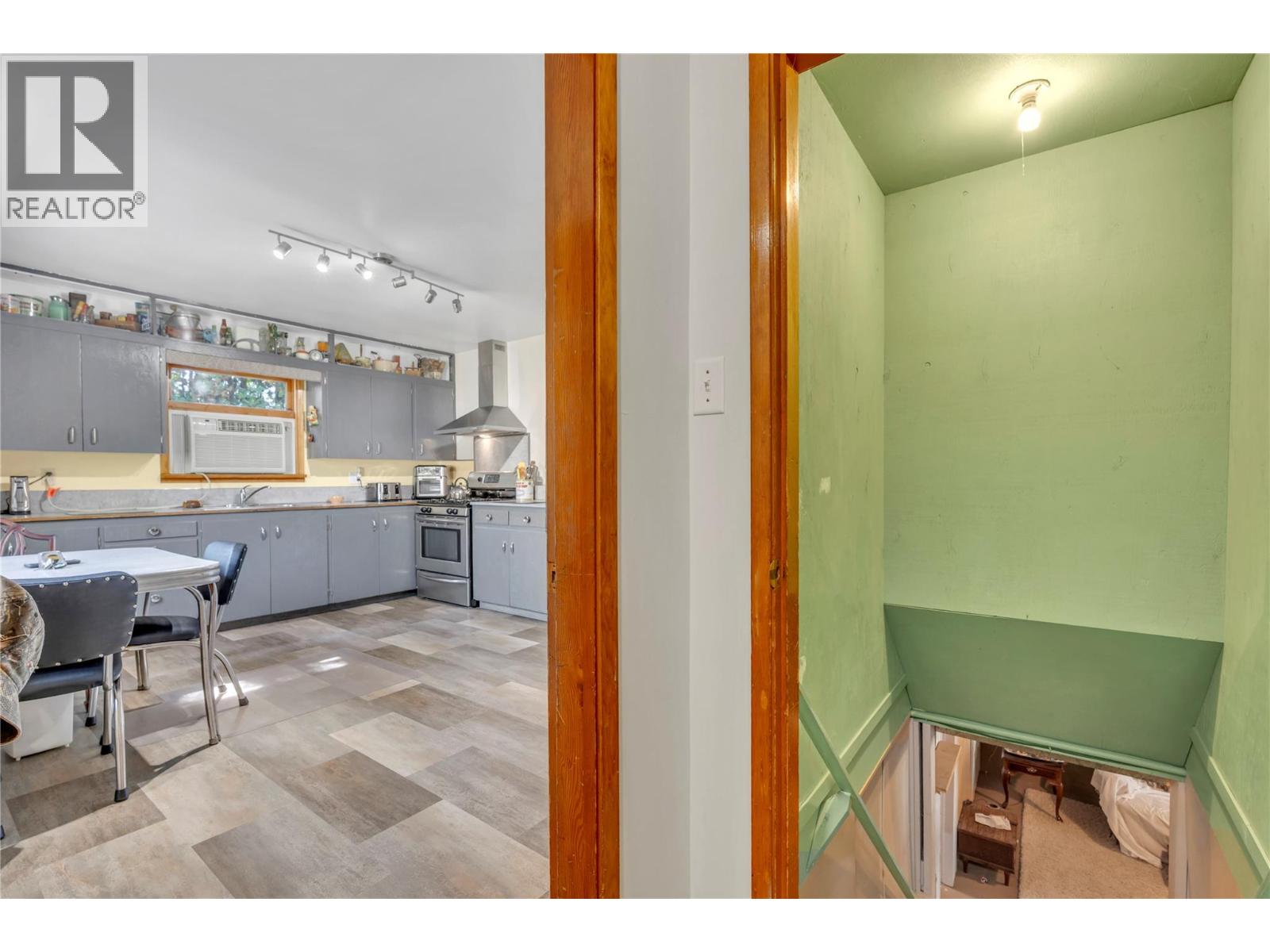 1826 Fairford Drive - 5
