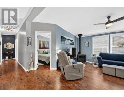 24 Kellestine Drive, Strathroy Caradoc, ON N7G0C5 Photo 10