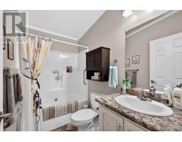 24 Kellestine Drive, Strathroy Caradoc, ON N7G0C5 Photo 27