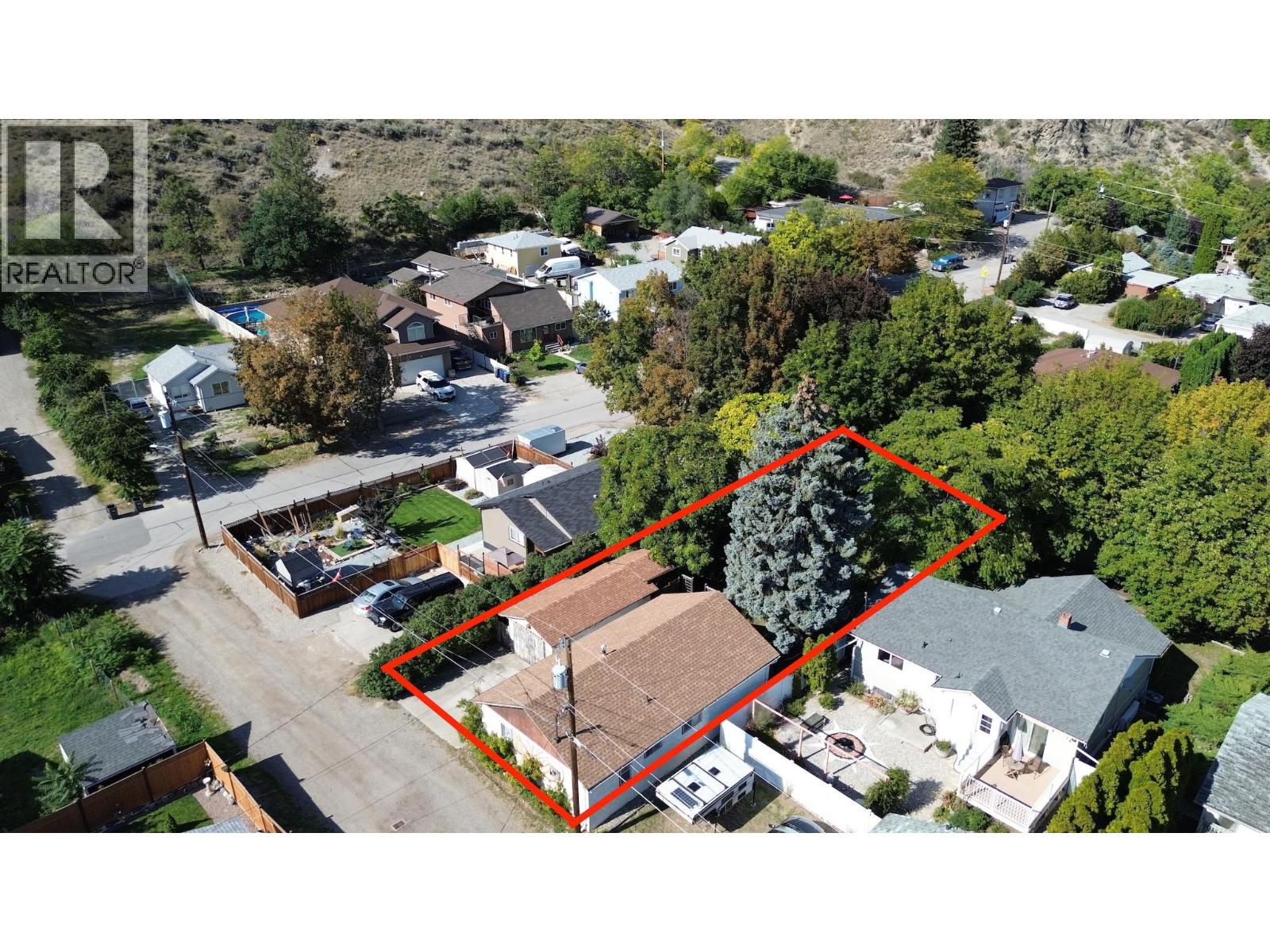 875 Tilton Avenue, Oliver