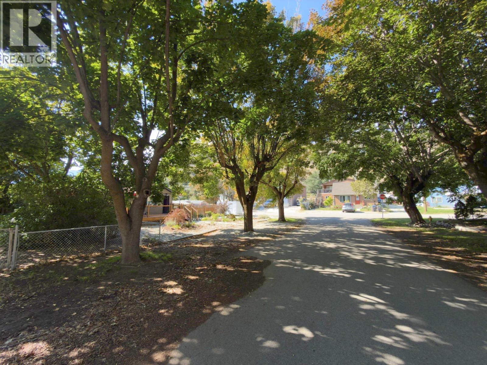 875 Tilton Avenue, Oliver