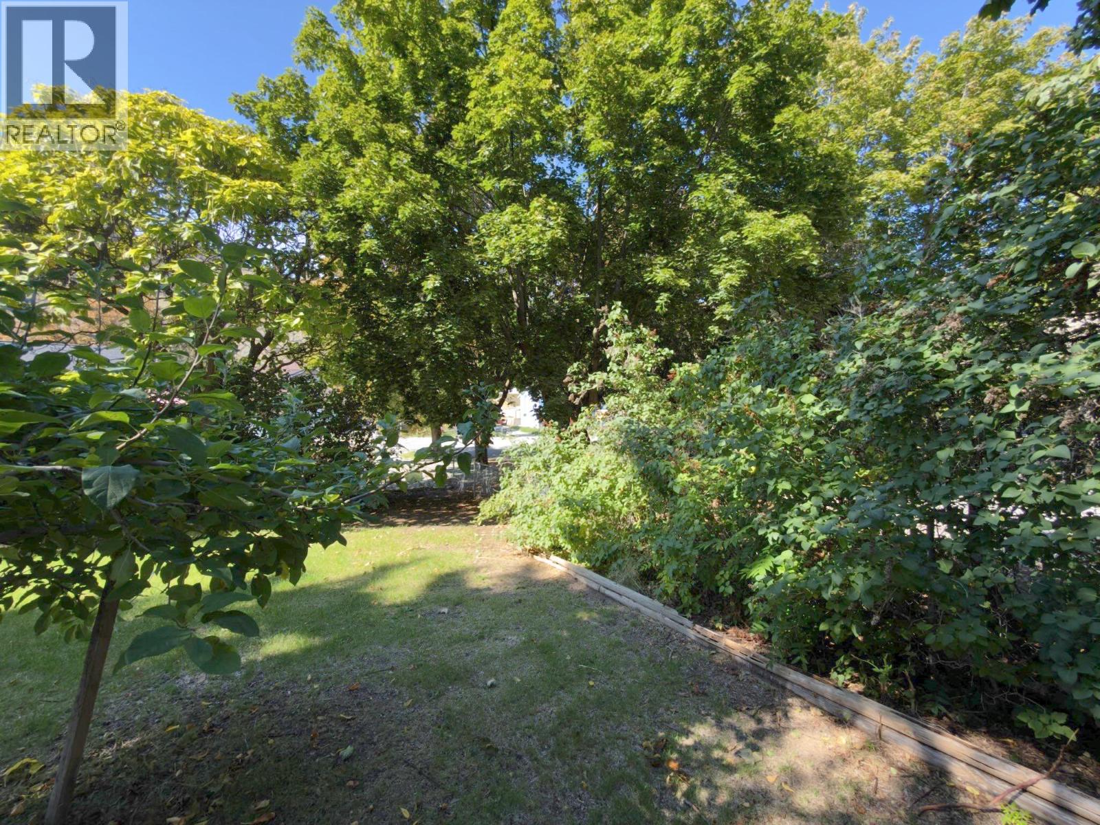 875 Tilton Avenue, Oliver