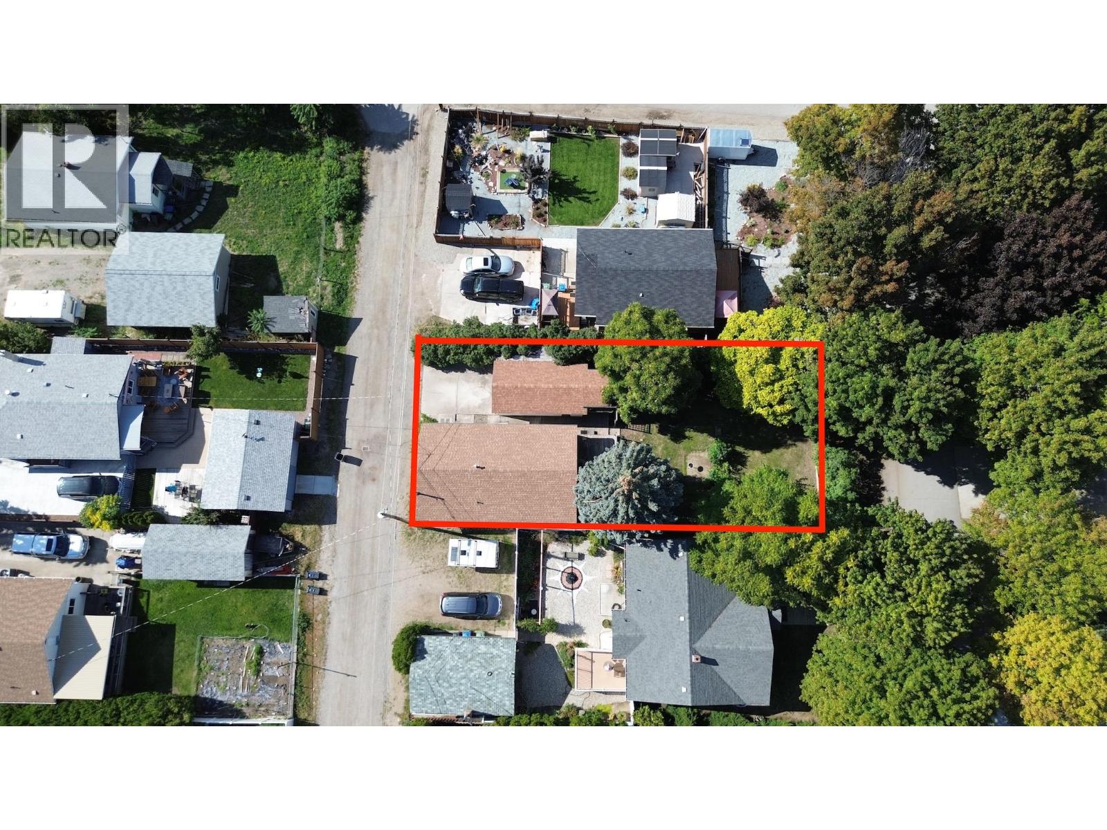 875 Tilton Avenue, Oliver