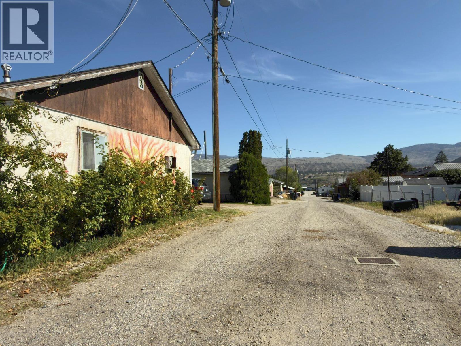 875 Tilton Avenue, Oliver