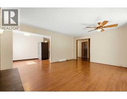 3pc Bathroom - 944 Canna Crescent Sw, Calgary, AB T2W1N9 Photo 9