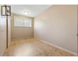 944 Canna Crescent Sw, Calgary, AB T2W1N9 Photo 22