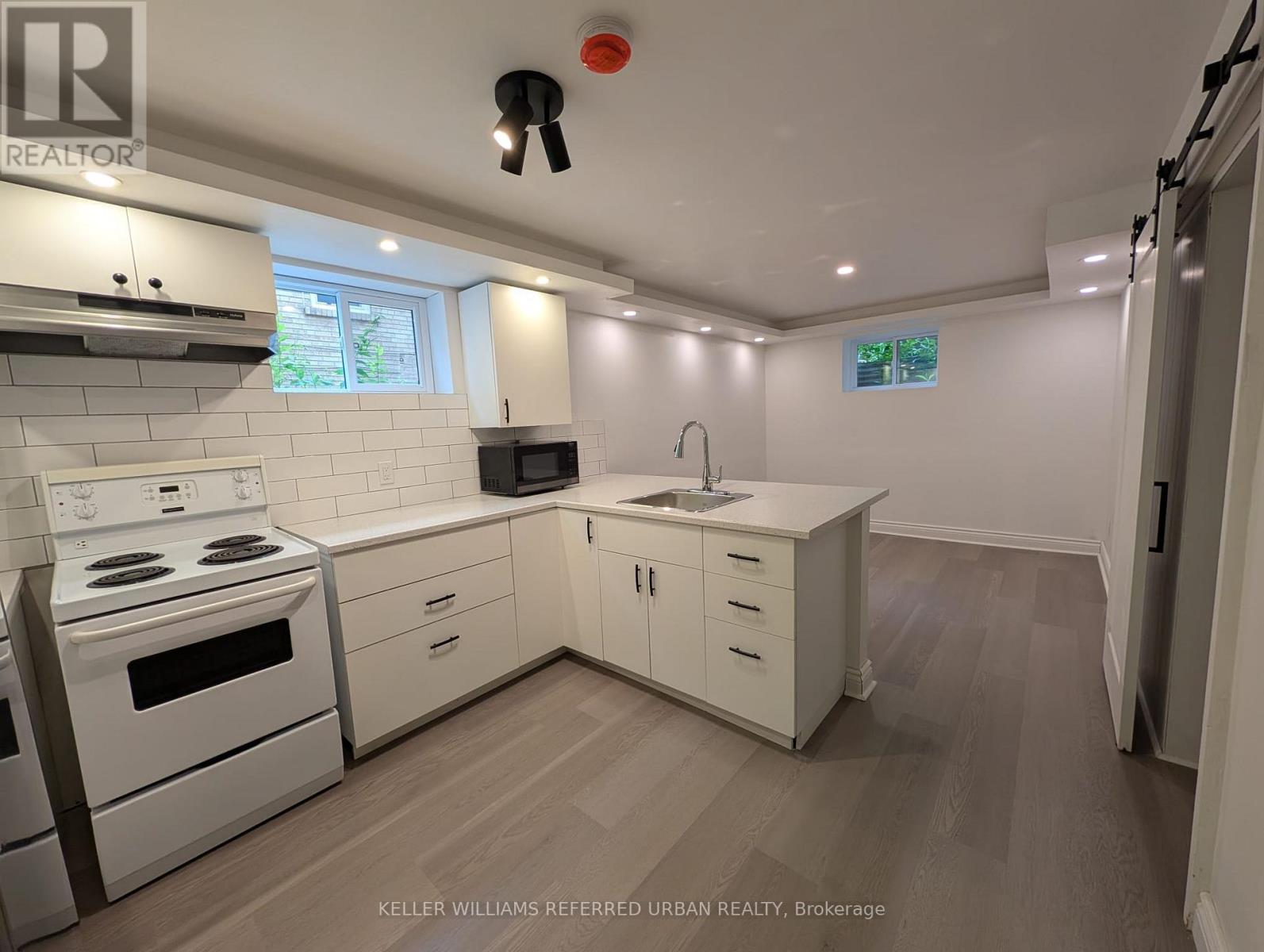 BASEMENT - 2979 LAWRENCE AVENUE E