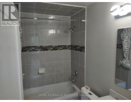 688b Midland Avenue, Toronto, ON M1K4C6 Photo 11