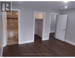 688b Midland Avenue, Toronto, ON M1K4C6 Photo 12
