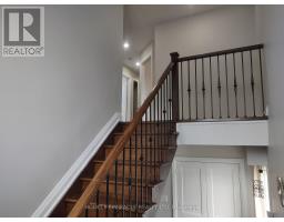 688b Midland Avenue, Toronto, ON M1K4C6 Photo 9