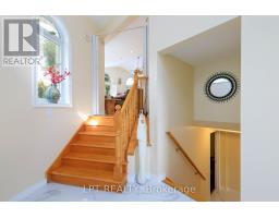 66 Canal Street, Georgina, ON L4P1K5 Photo 9