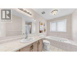246 Farmstead Road, Richmond Hill, ON L4S2J8 Photo 9