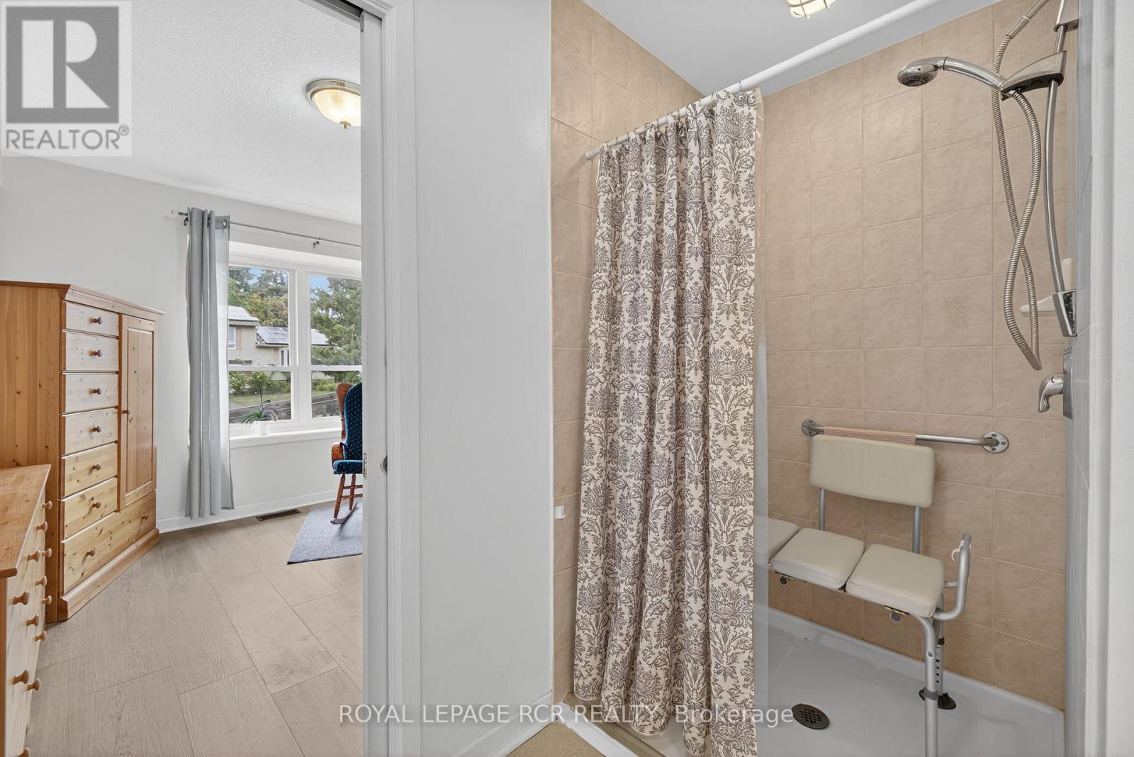 856 MAGNOLIA AVENUE - 10