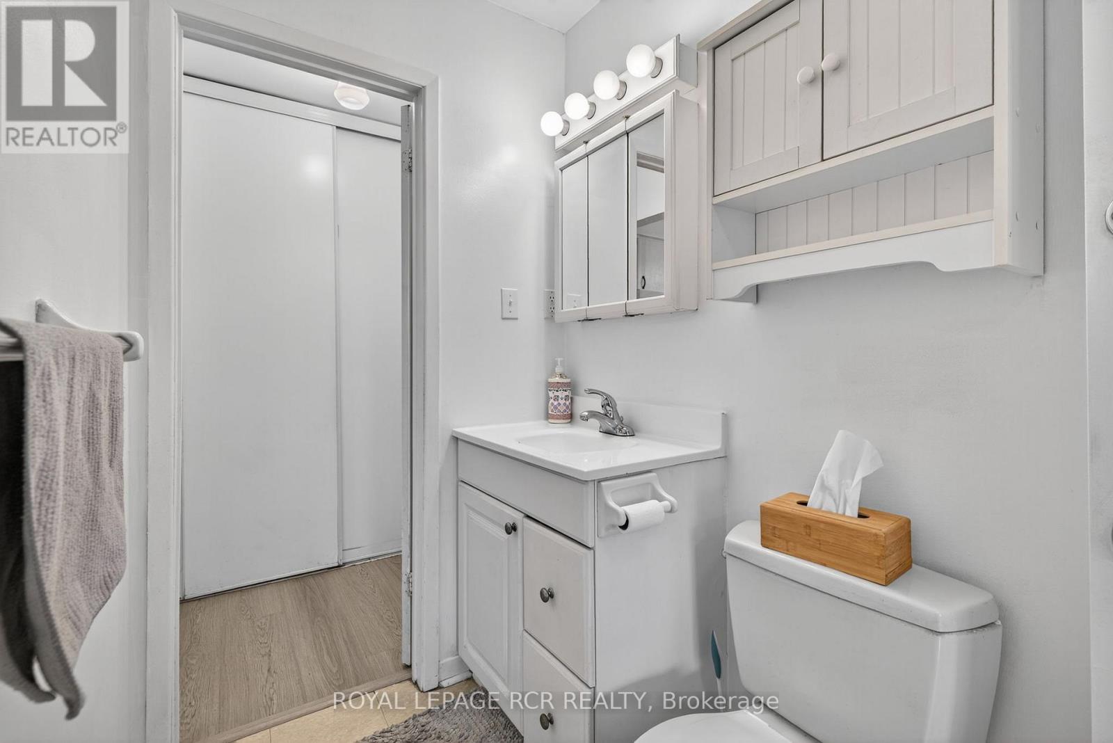 856 MAGNOLIA AVENUE - 11