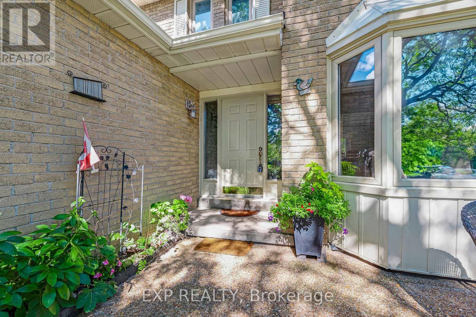 515 London Road, Newmarket (Bristol-London), Ontario, L3Y6E4, Newmarket (Bristol-London), Ontario — photo 3 of 5